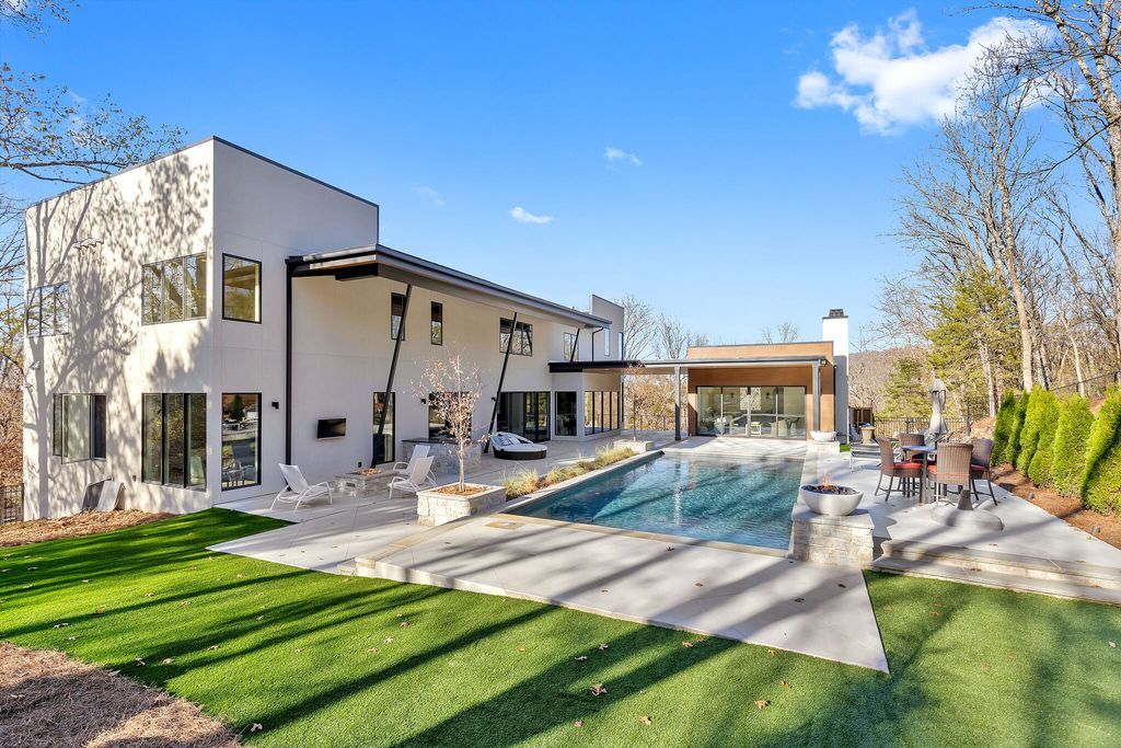 A Modern Treehouse Masterpiece in Nashvilles Hillwood Neighborhood Listed at 4.289 Million 44