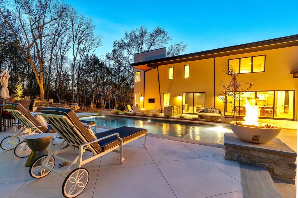 A Modern Treehouse Masterpiece in Nashvilles Hillwood Neighborhood Listed at 4.289 Million 48