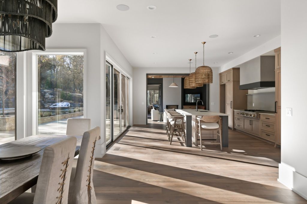 A Modern Treehouse Masterpiece in Nashvilles Hillwood Neighborhood Listed at 4.289 Million 9