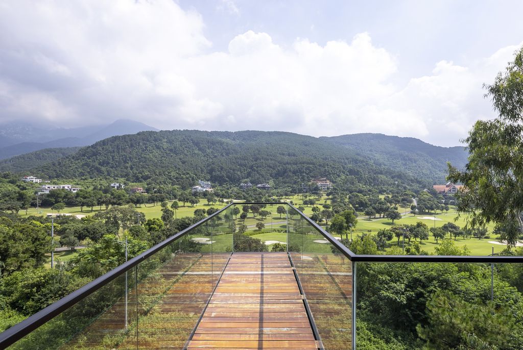 Ajisai Hill House, a Nature-Blended Mountain Home by Idee Architects