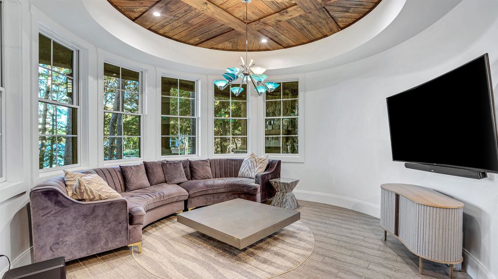 An Extraordinary 5.9 Million Home with Indoor and Outdoor Entertainment in Greensboro Georgia 28