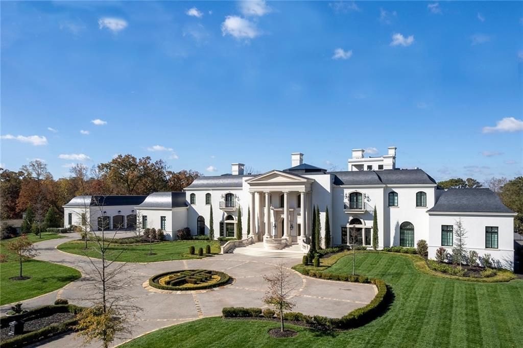 Architectural Marvel in Atlanta Brody Dernehls Masterpiece Hits the Market at 35 Million 1