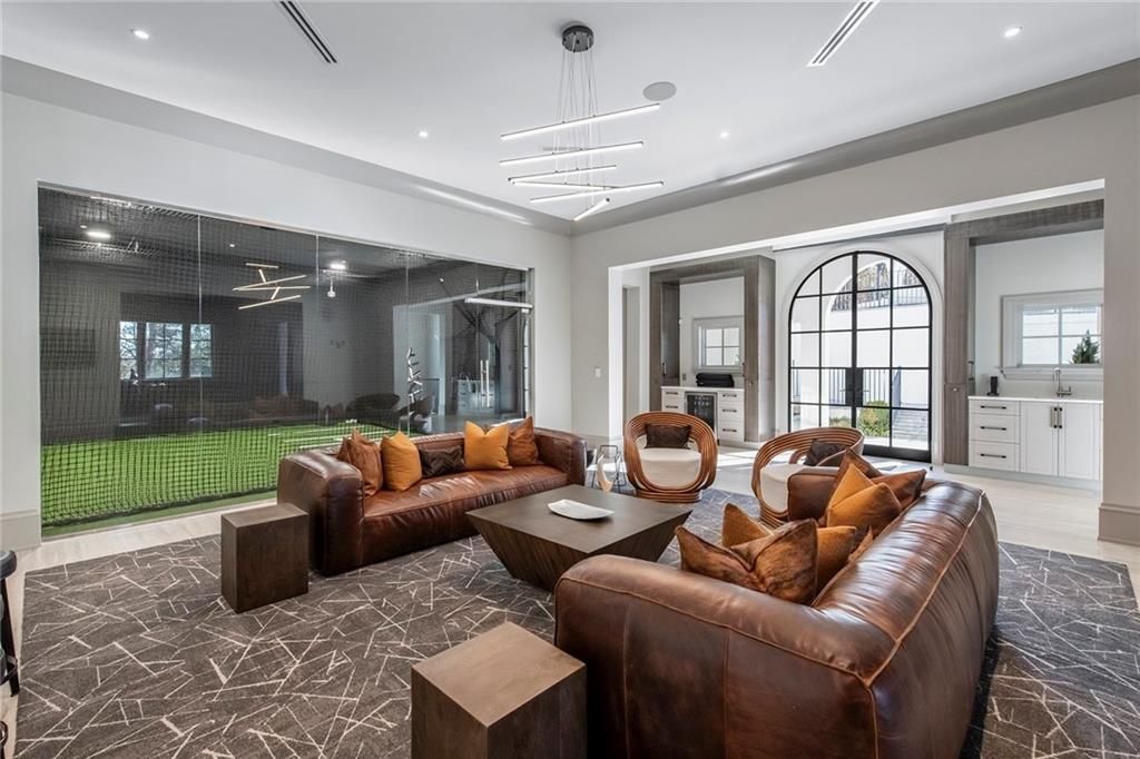 Architectural Marvel in Atlanta Brody Dernehls Masterpiece Hits the Market at 35 Million 19