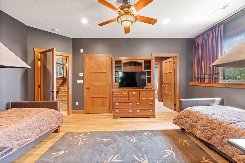 Bruce Lenzen Designed Home with Breathtaking Views Offered at 2.85 Million in Hudson Wisconsin 28