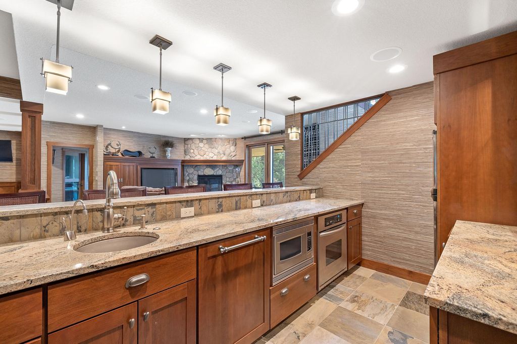 Bruce Lenzen Designed Home with Breathtaking Views Offered at 2.85 Million in Hudson Wisconsin 34