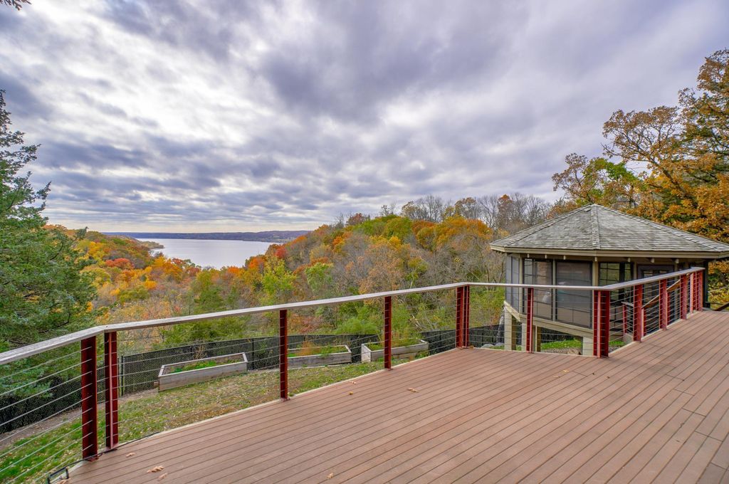 Bruce Lenzen Designed Home with Breathtaking Views Offered at 2.85 Million in Hudson Wisconsin 44