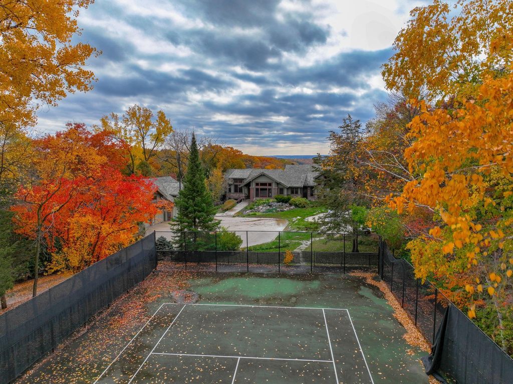 Bruce Lenzen Designed Home with Breathtaking Views Offered at 2.85 Million in Hudson Wisconsin 48