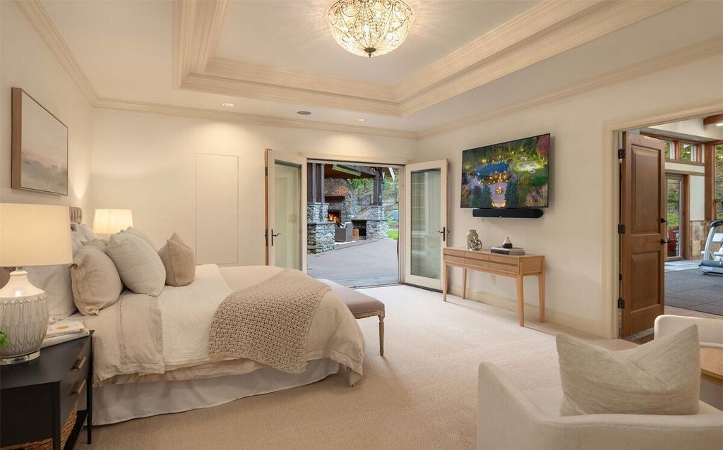 Cantergrove Estates Home in Issaquah Washington Offers Resort Style Living for 4.9 Million 18