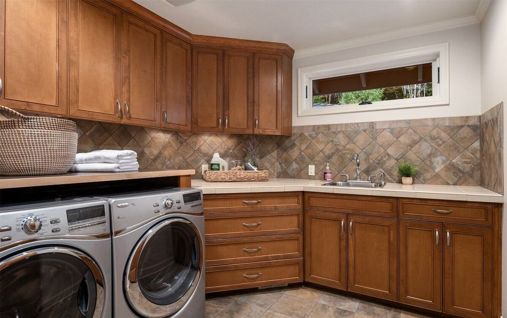 Cantergrove Estates Home in Issaquah Washington Offers Resort Style Living for 4.9 Million 31