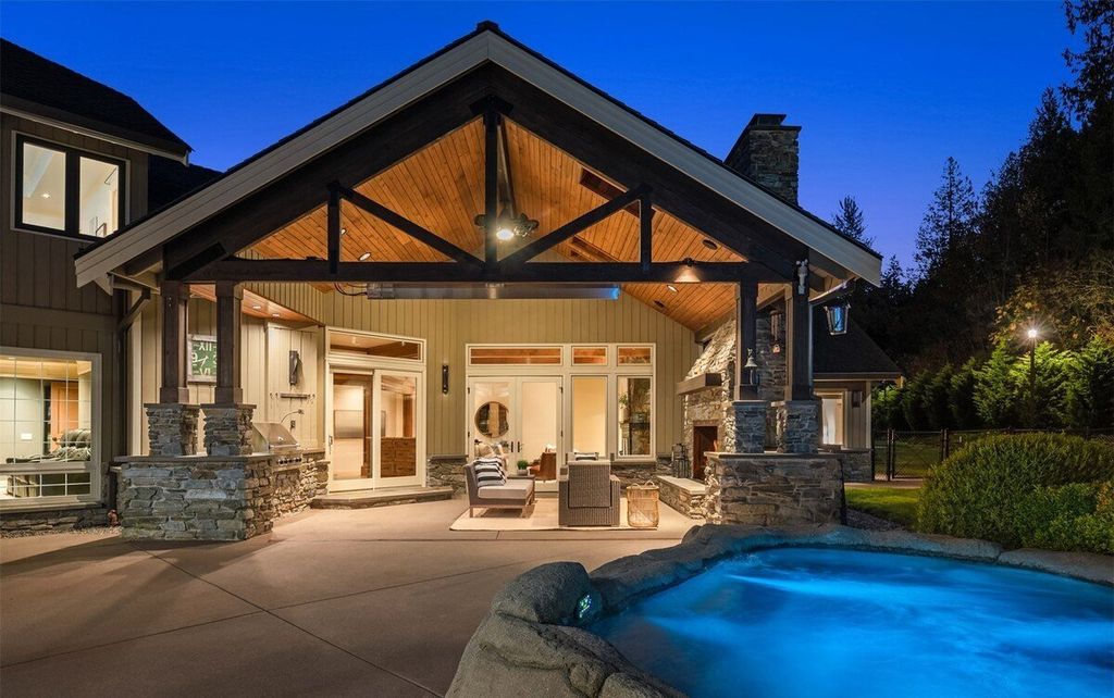 Cantergrove Estates Home in Issaquah Washington Offers Resort Style Living for 4.9 Million 34