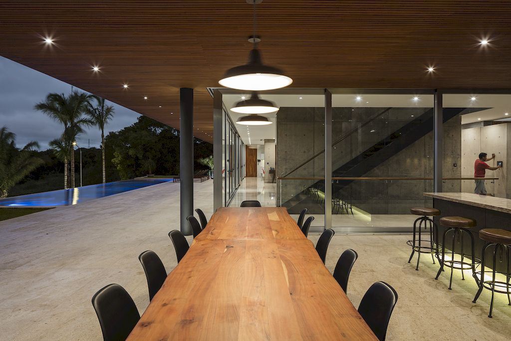 Casa Claros, Stunning House in Bolivia Blends in with Natural by Sommet