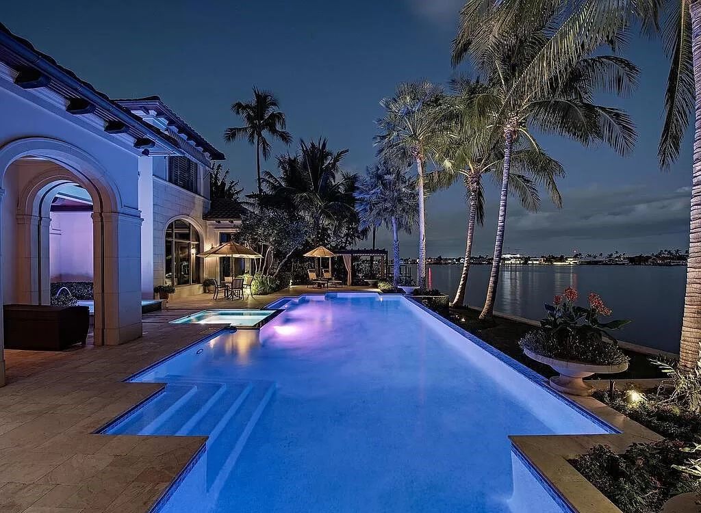 Discover an unparalleled living experience at 960 17th Ave S, Naples, Florida, where luxury meets breathtaking natural beauty. This extraordinary estate spans approximately 1.12 acres, offering 340 feet of waterfrontage with unobstructed bay views.