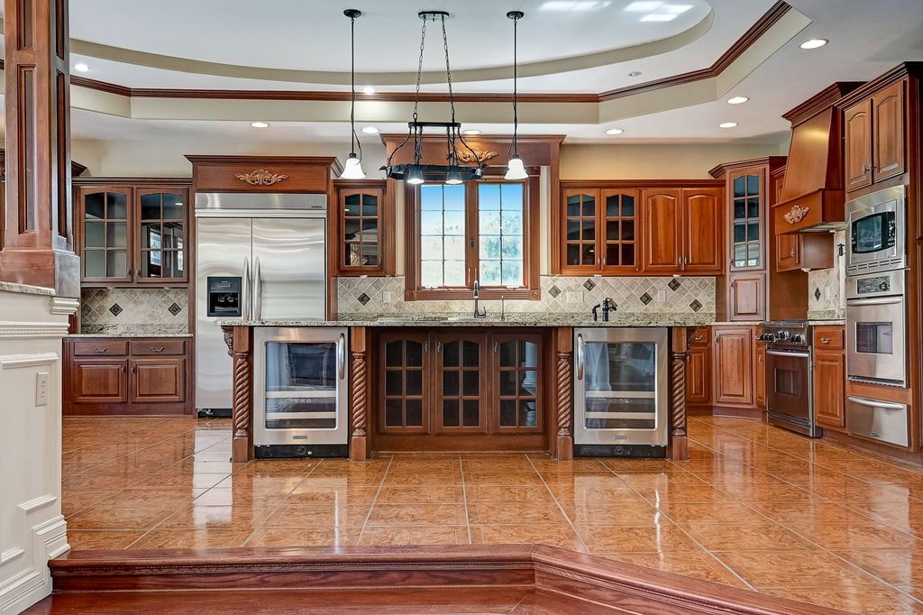 Elegance and Ultimate Comfort A Luxurious Property in Fishers Indiana Priced at 2.249 Million 12 1