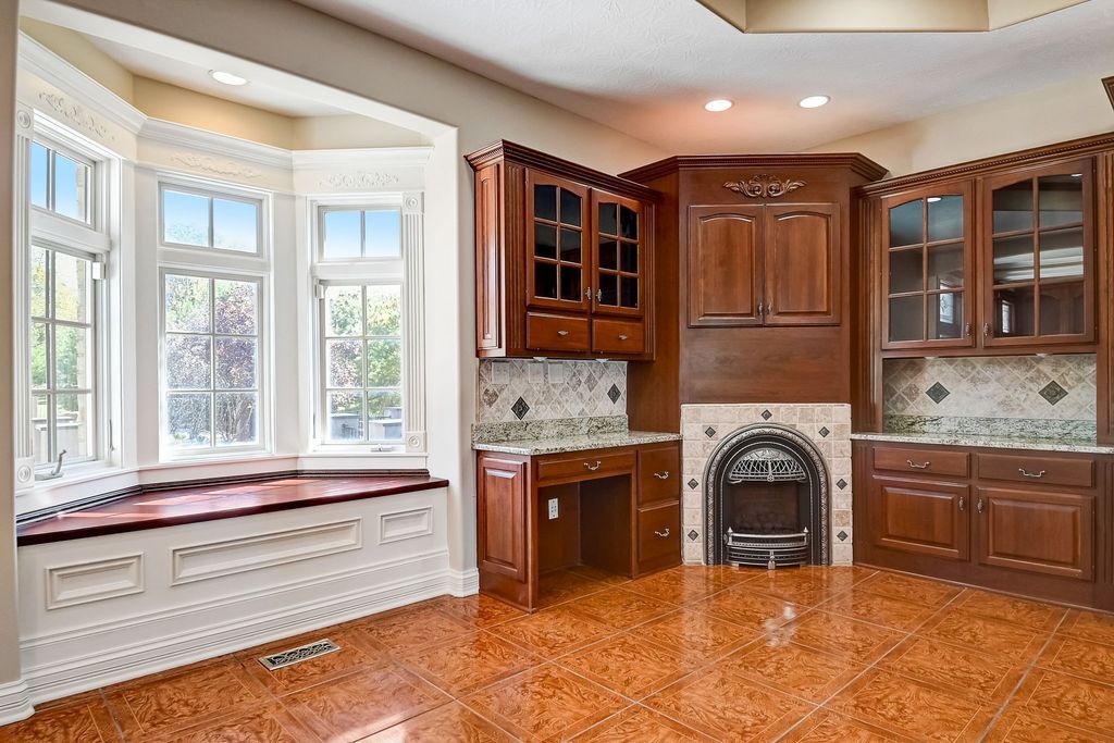 Elegance and Ultimate Comfort A Luxurious Property in Fishers Indiana Priced at 2.249 Million 13 1