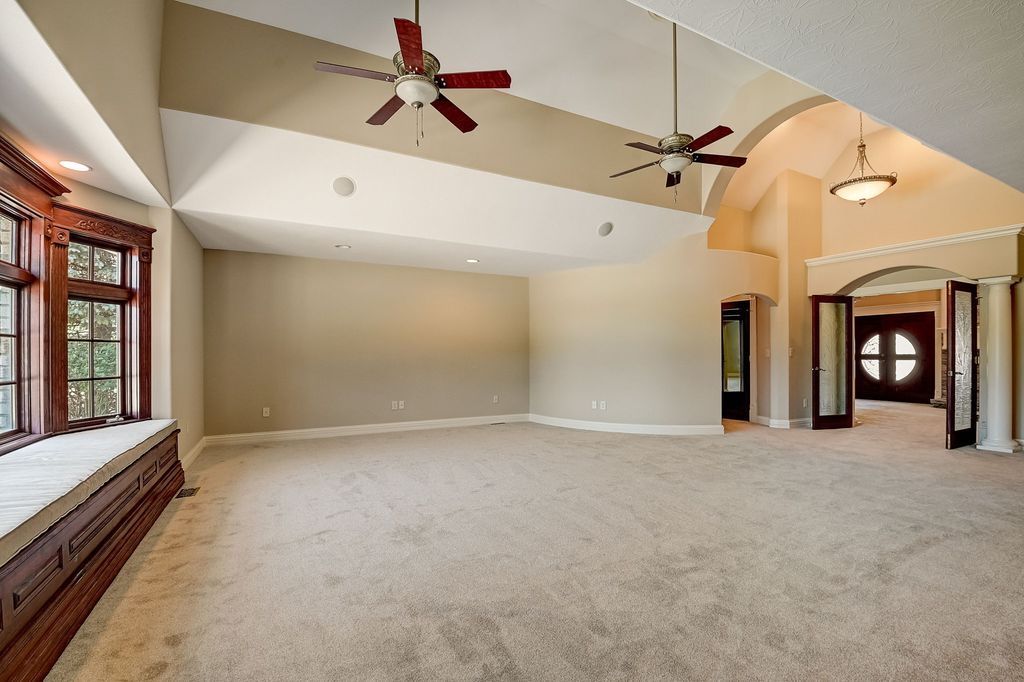 Elegance and Ultimate Comfort A Luxurious Property in Fishers Indiana Priced at 2.249 Million 19 3