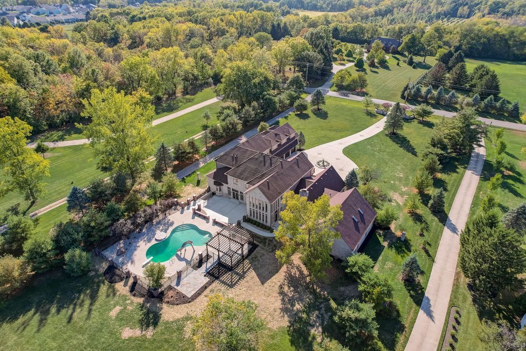 Elegance and Ultimate Comfort A Luxurious Property in Fishers Indiana Priced at 2.249 Million 2