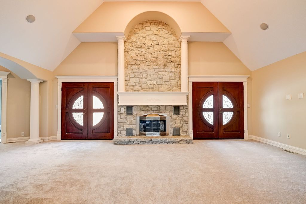 Elegance and Ultimate Comfort A Luxurious Property in Fishers Indiana Priced at 2.249 Million 24 3