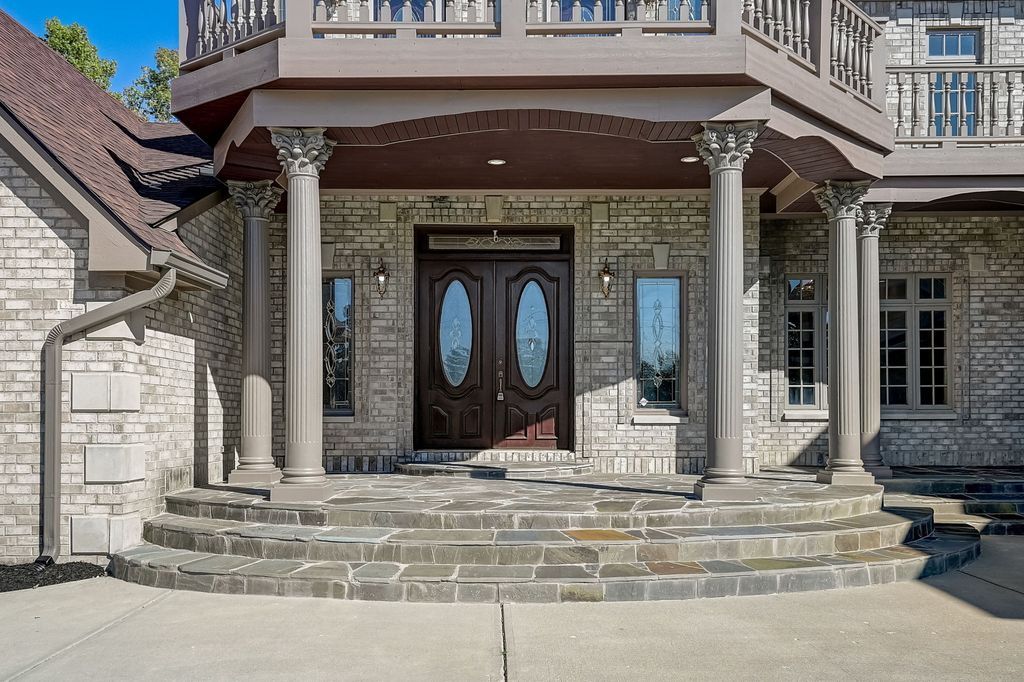 Elegance and Ultimate Comfort A Luxurious Property in Fishers Indiana Priced at 2.249 Million 3 1