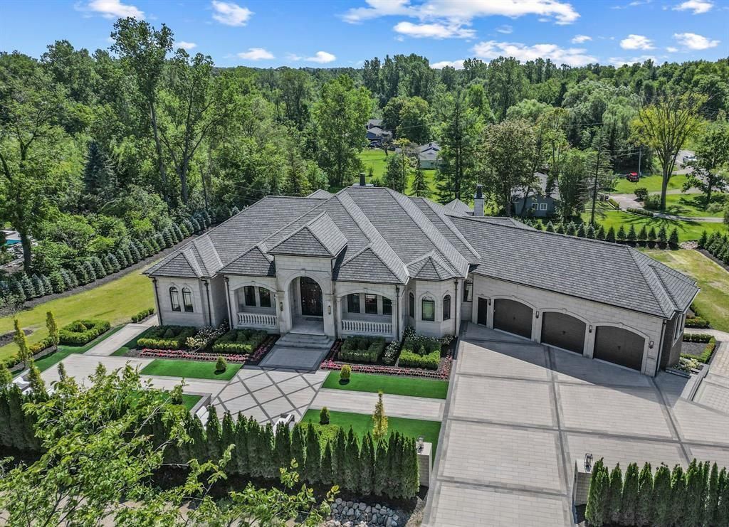 Elegant Northville Michigan Estate Radiates Regal Ambiance Priced at 5.7 Million 2