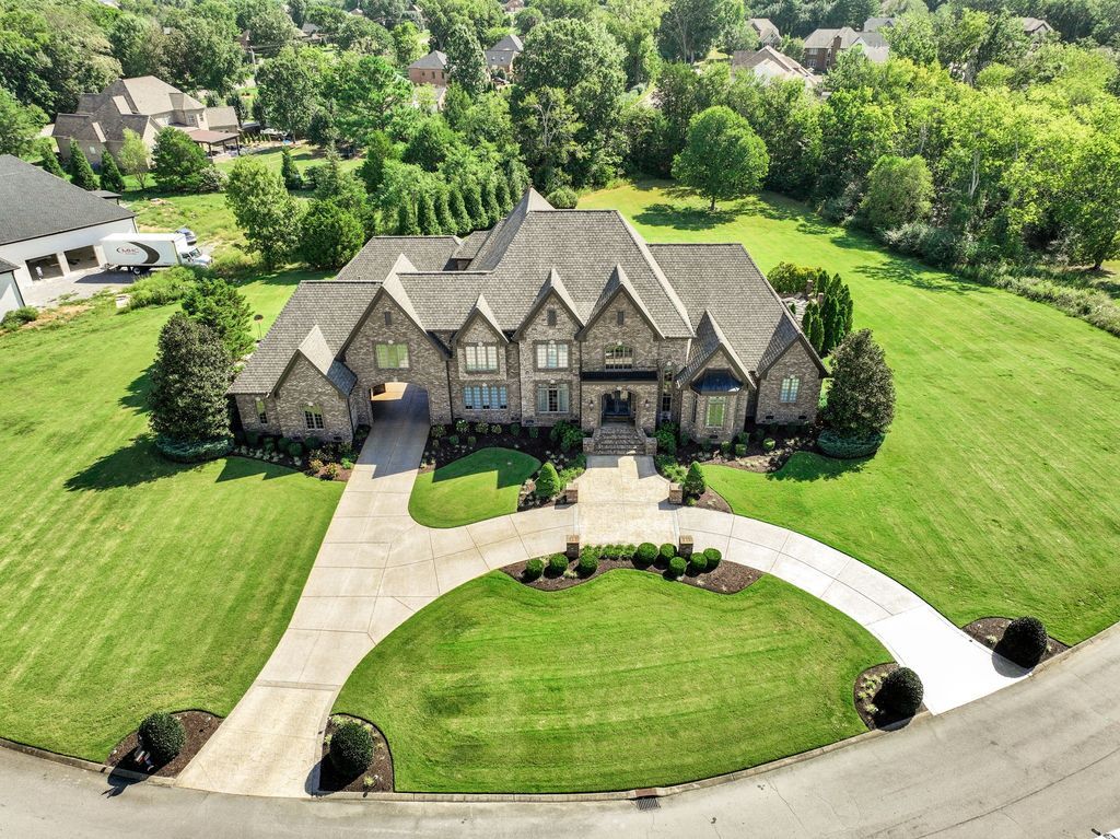 Executive Home for Sale in Mount Juliet Tennessee at 2.899 Million 11 1