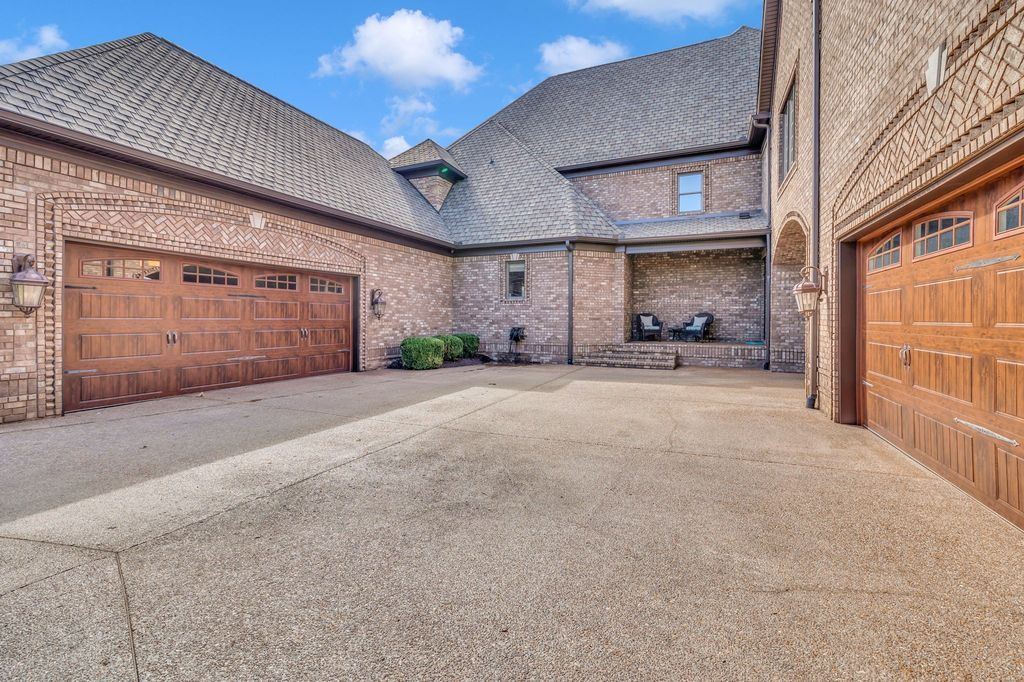 Executive Home for Sale in Mount Juliet Tennessee at 2.899 Million 3 1
