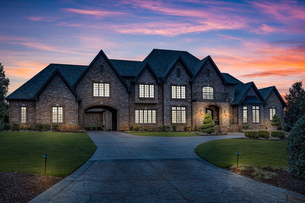 Executive Home for Sale in Mount Juliet Tennessee at 2.899 Million 5 1