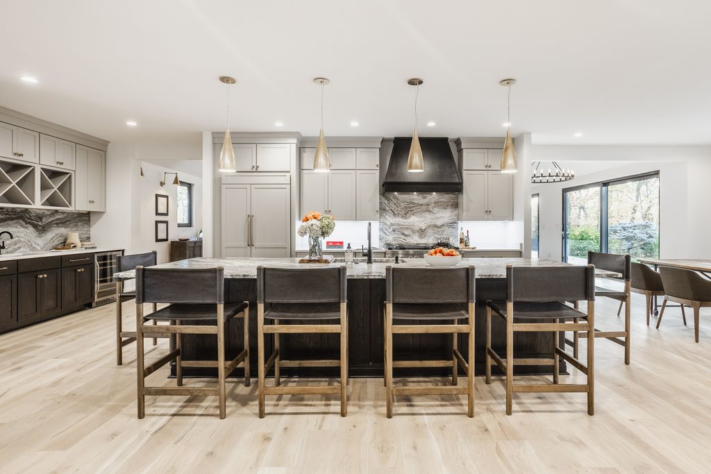 Exquisite Transitional Modern Sanctuary in Carmel Indiana Listed at 2.795 Million 10