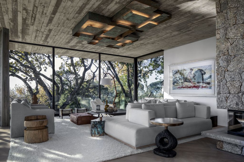 Glen Villa in Cape Town Showcases ARRCC's Exquisite Interior Design