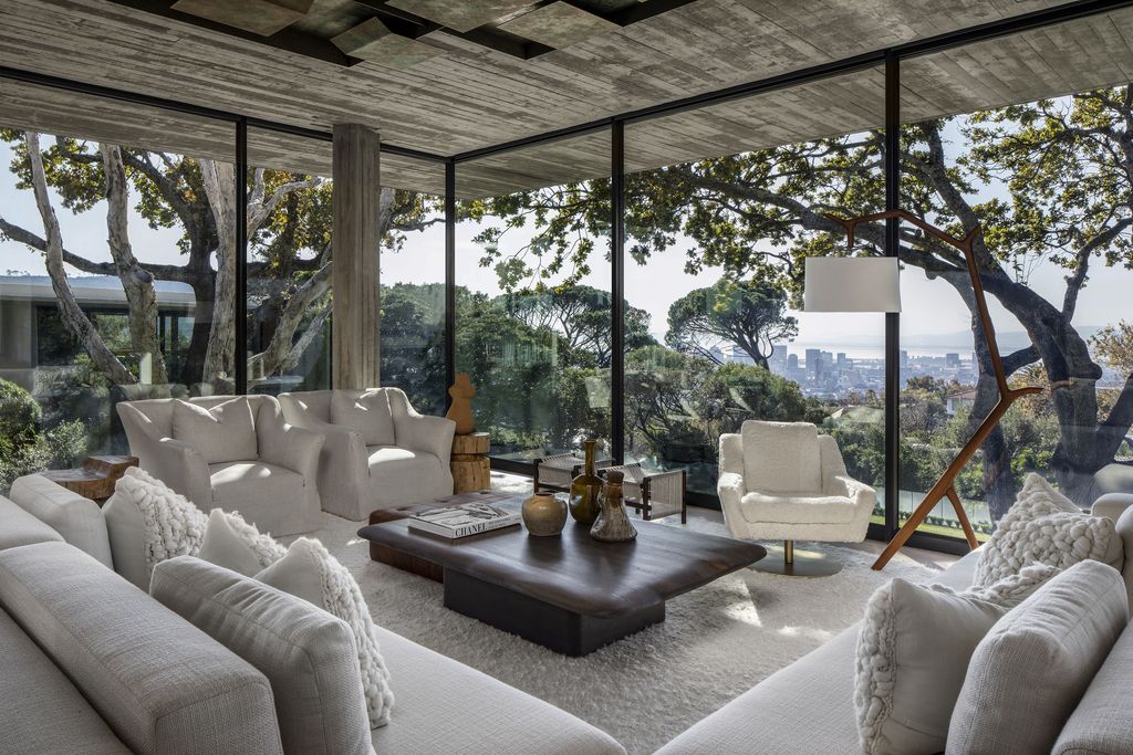 Glen Villa in Cape Town Showcases ARRCC's Exquisite Interior Design