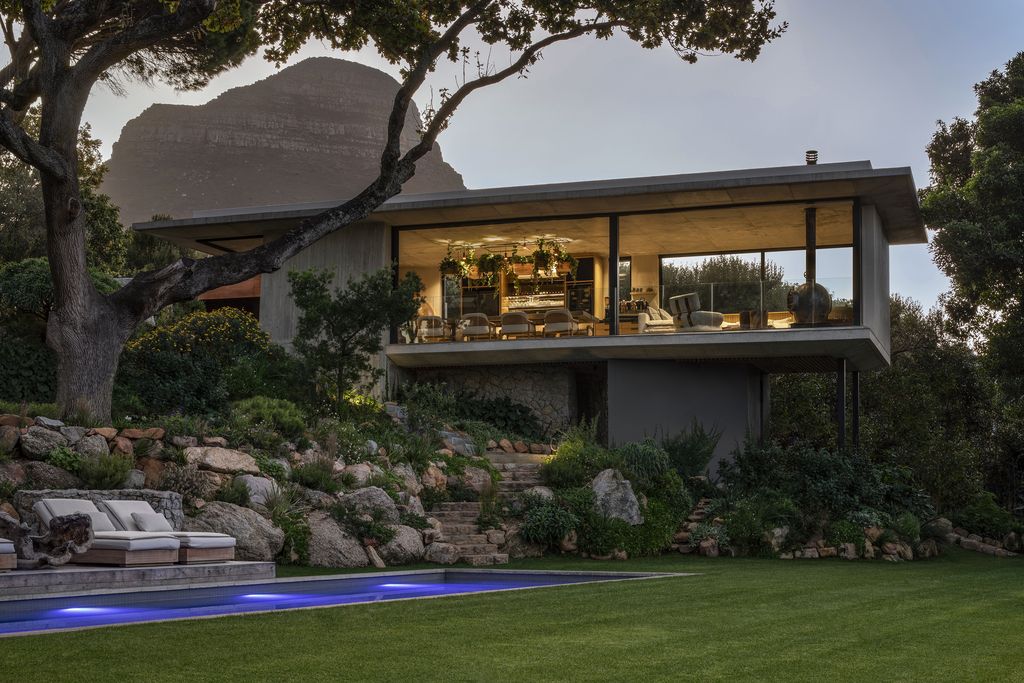Glen Villa in Cape Town Showcases ARRCC's Exquisite Interior Design