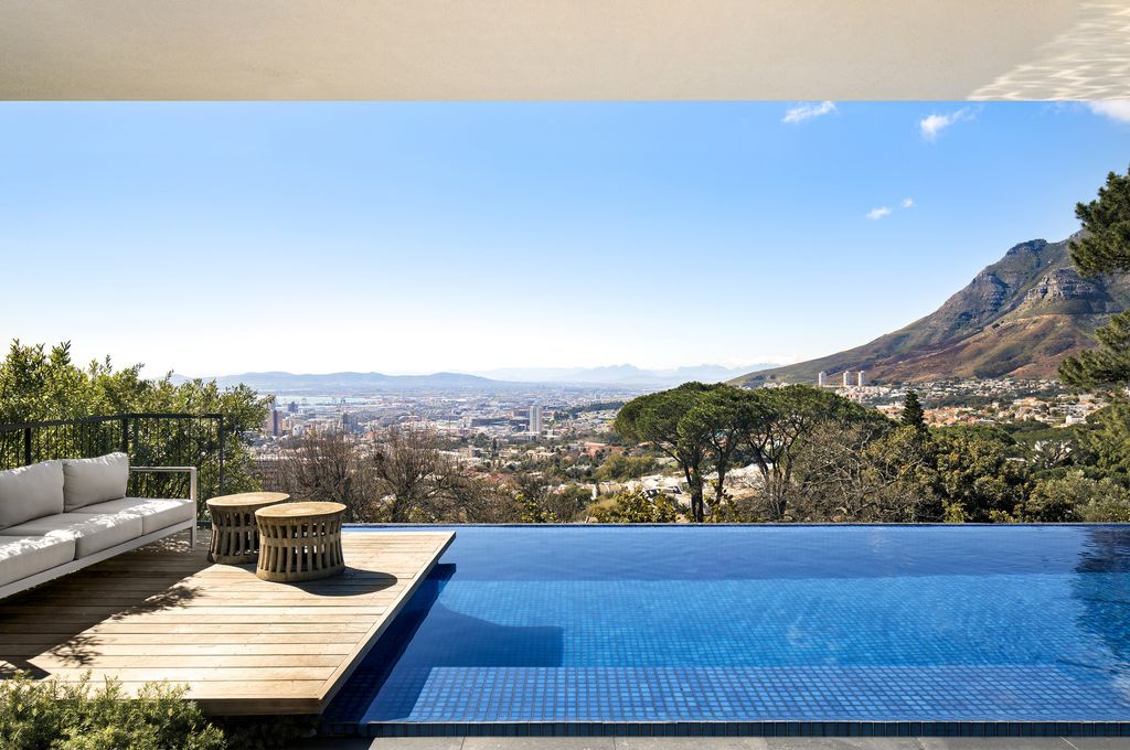 Kloof 119A, A Captivating SAOTA Masterpiece with Breathtaking Views