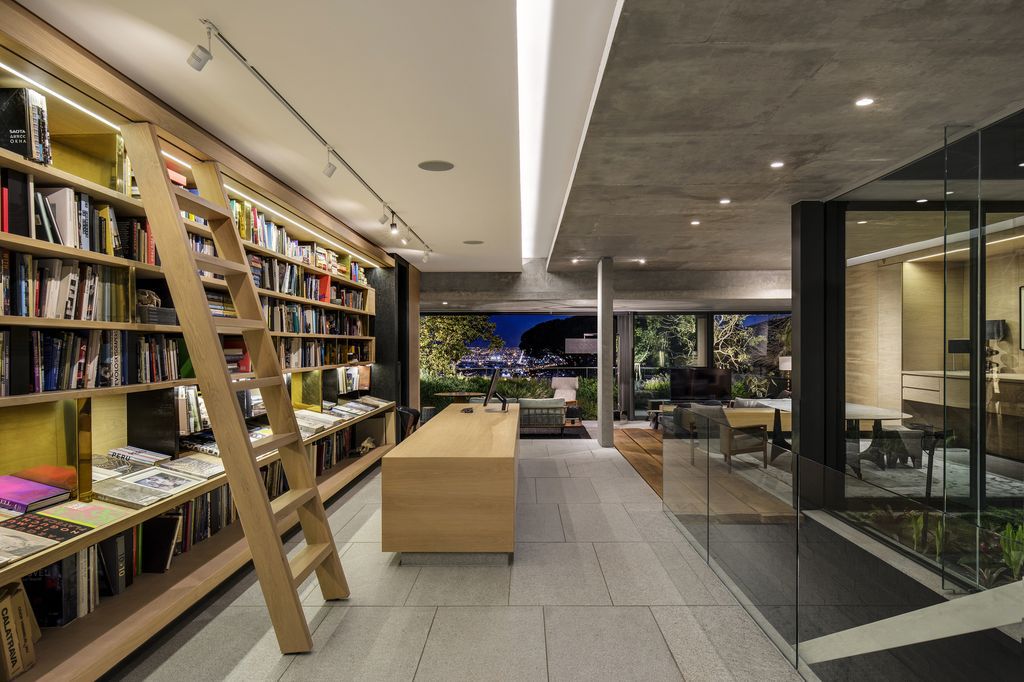 Kloof 119A, A Captivating SAOTA Masterpiece with Breathtaking Views