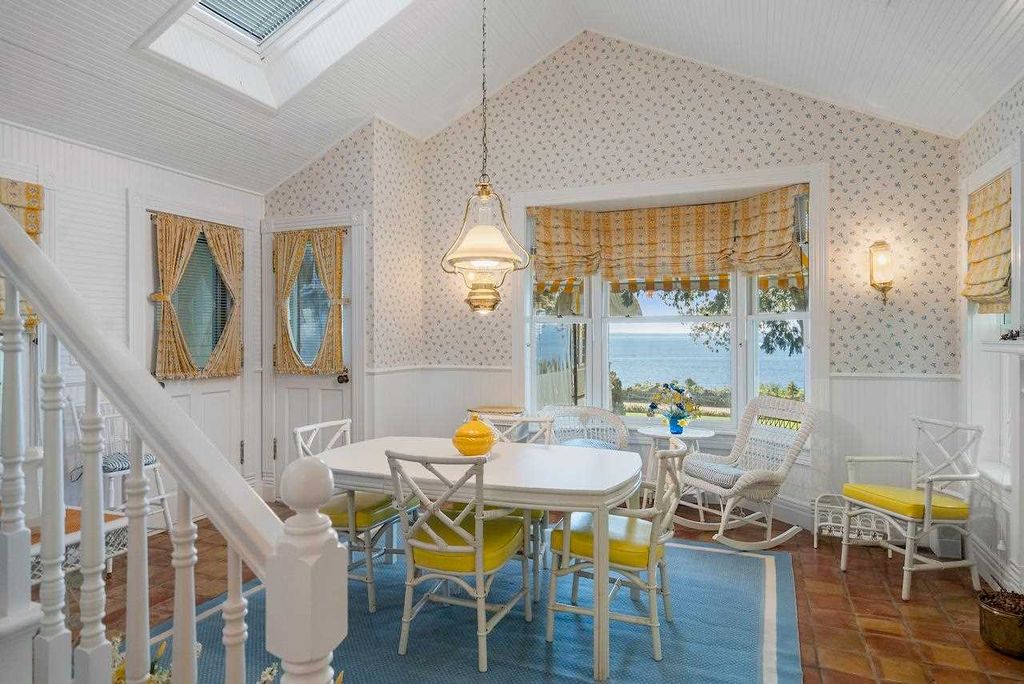 Magnificent Home with Breathtaking Lake Huron Views Listed at 4.75 Million in Michigan 11