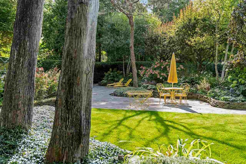 Magnificent Home with Breathtaking Lake Huron Views Listed at 4.75 Million in Michigan 33