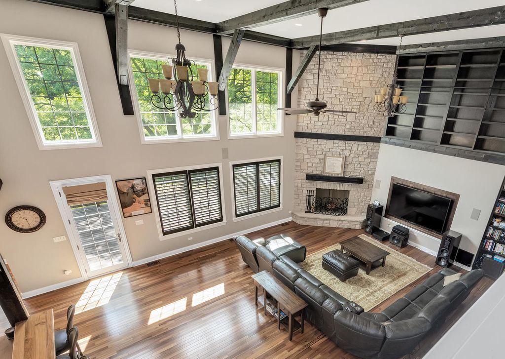 Majestic Custom Built Home on Over an Acre Backing to Woods in Burr Ridge Illinois Offered at 2999900 20
