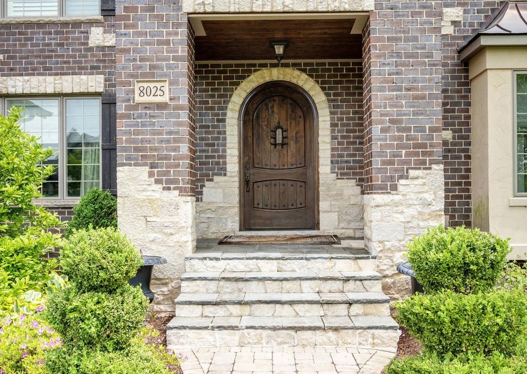 Majestic Custom Built Home on Over an Acre Backing to Woods in Burr Ridge Illinois Offered at 2999900 3