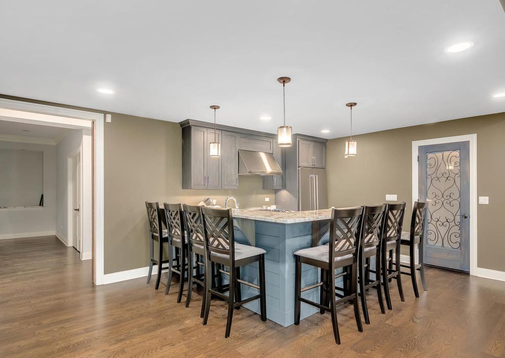 Majestic Custom Built Home on Over an Acre Backing to Woods in Burr Ridge Illinois Offered at 2999900 31