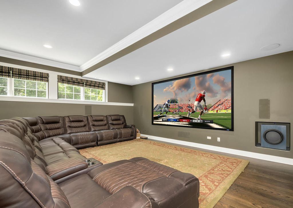 Majestic Custom Built Home on Over an Acre Backing to Woods in Burr Ridge Illinois Offered at 2999900 32
