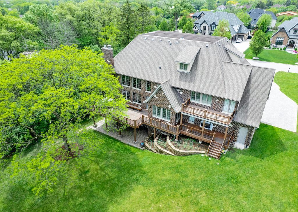 Majestic Custom Built Home on Over an Acre Backing to Woods in Burr Ridge Illinois Offered at 2999900 43