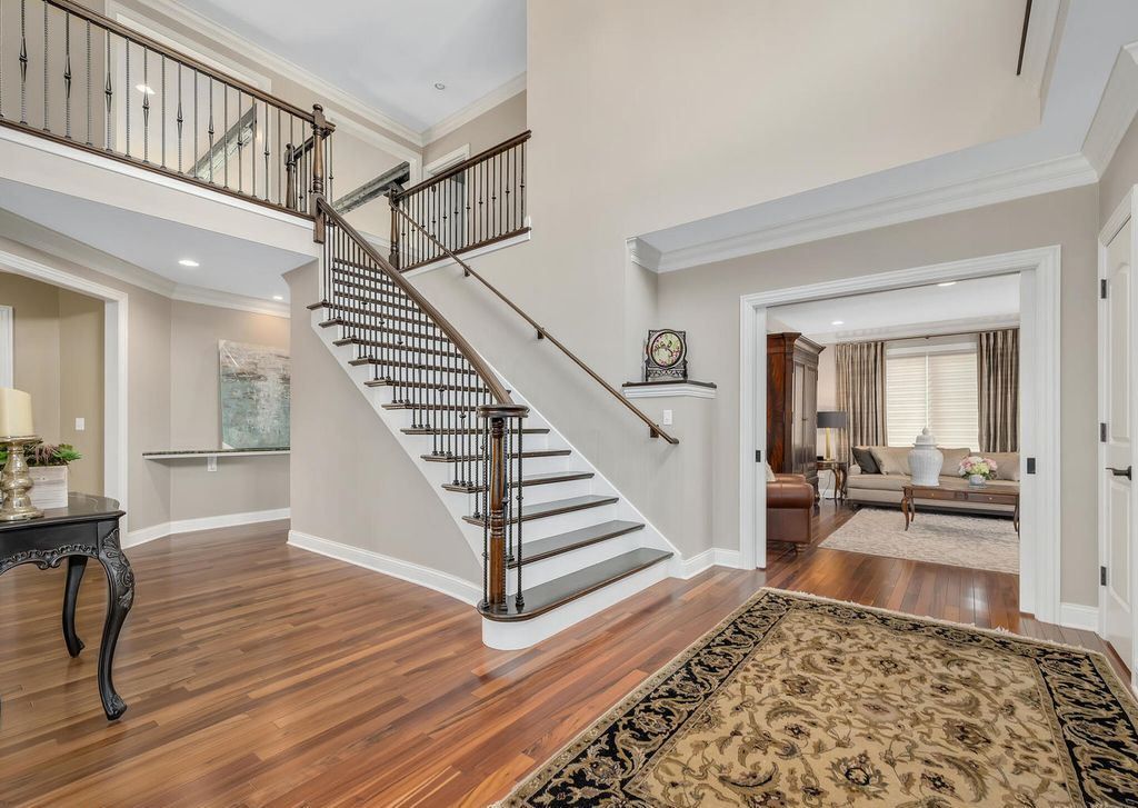 Majestic Custom Built Home on Over an Acre Backing to Woods in Burr Ridge Illinois Offered at 2999900 5