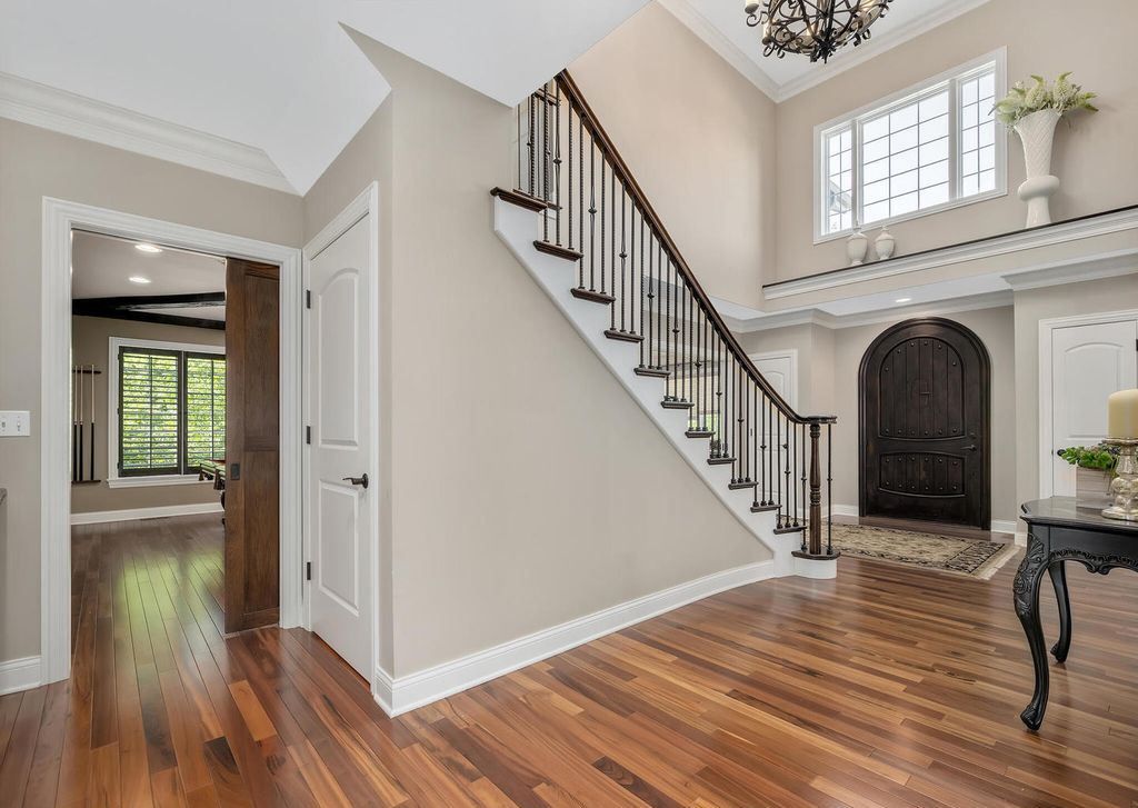 Majestic Custom Built Home on Over an Acre Backing to Woods in Burr Ridge Illinois Offered at 2999900 6