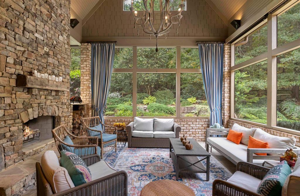 Oasis Custom Homes Presents the 2899605 Custom Chanticleer Estate in GreenvilleSouth Carolina 14