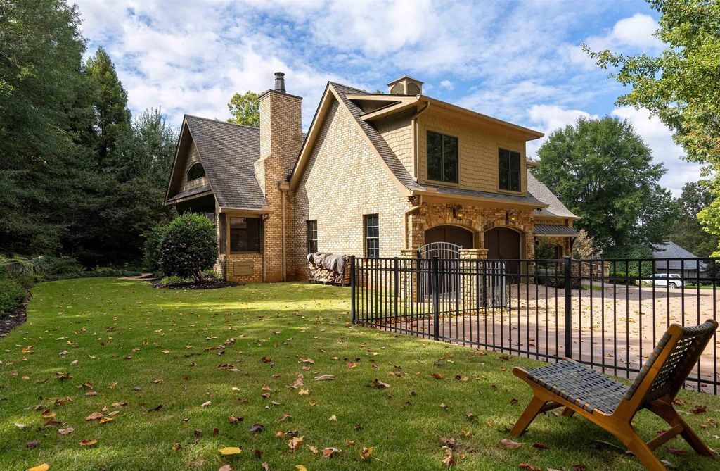 Oasis Custom Homes Presents the 2899605 Custom Chanticleer Estate in GreenvilleSouth Carolina 32