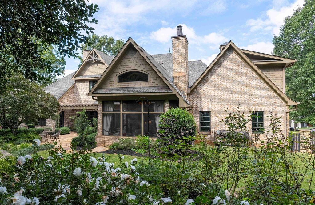 Oasis Custom Homes Presents the 2899605 Custom Chanticleer Estate in GreenvilleSouth Carolina 33