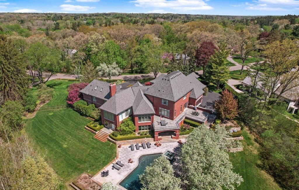 Opulence Redefined Alexander Bogaerts Estate in Bloomfield Hills Michigan Priced at 3625 Million 46