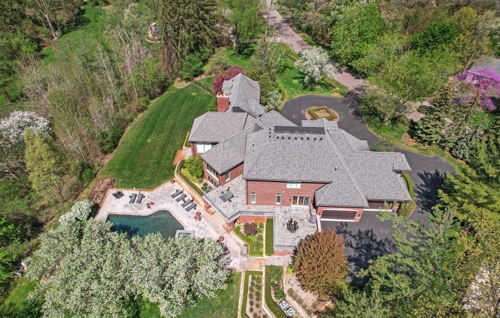 Opulence Redefined Alexander Bogaerts Estate in Bloomfield Hills Michigan Priced at 3625 Million 47