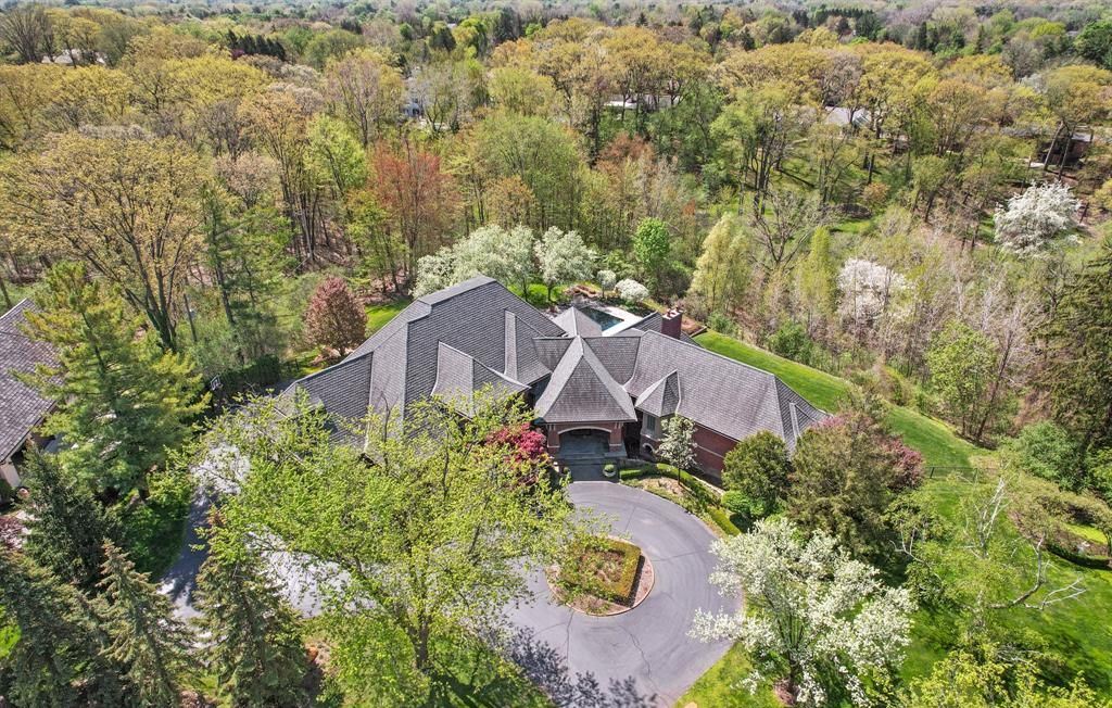 Opulence Redefined Alexander Bogaerts Estate in Bloomfield Hills Michigan Priced at 3625 Million 48