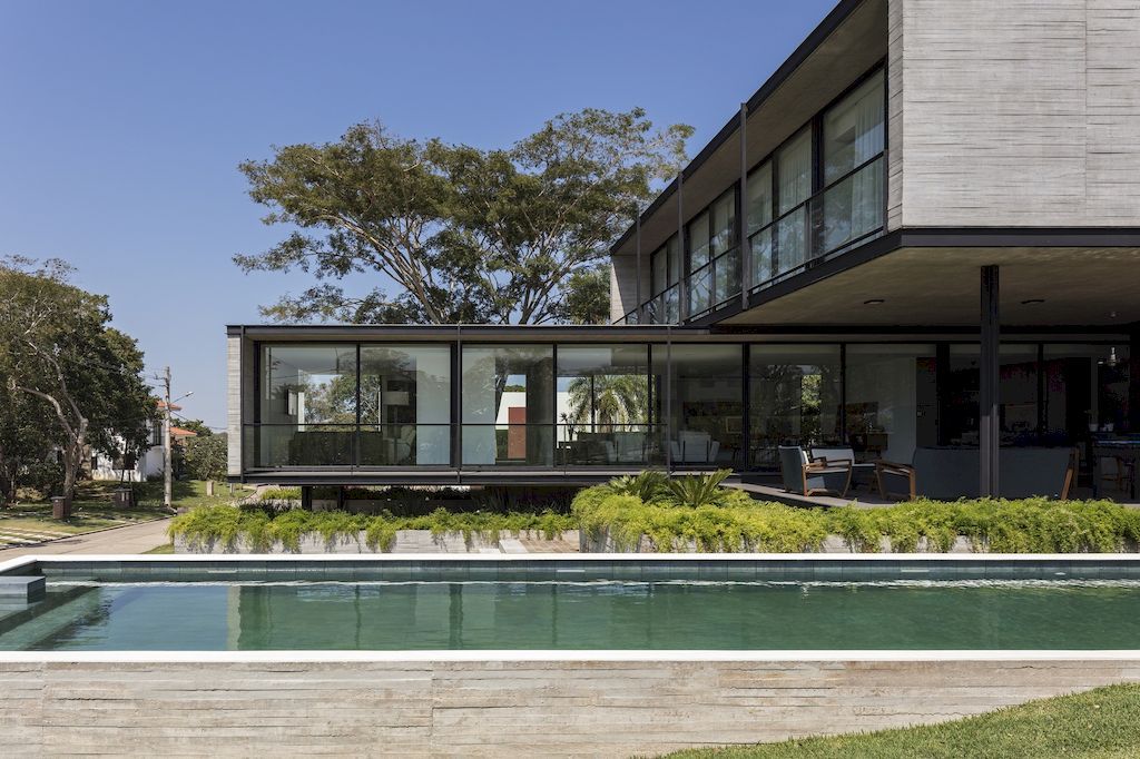 Pomarino House, Integrates Elegance with Panoramic Views by Sommet