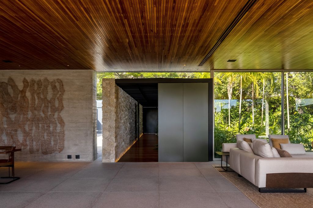Residence ABC Paulista, Fusion of Geometry and Nature by Gui Mattos