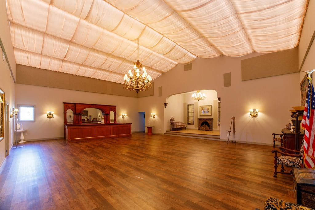 Sprawling 24 Acre Luxury Retreat in Serene Manheim Pennsylvania A Resort Style Oasis Asking 3.85 Million 37